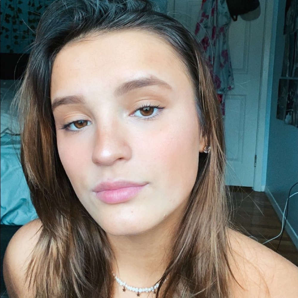 Meet your Posher, Deanna